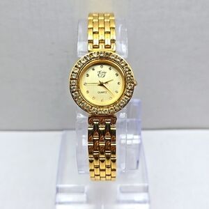 Womens Elizabeth Taylor White Diamonds Gold Crystals Rhinestones New Battery